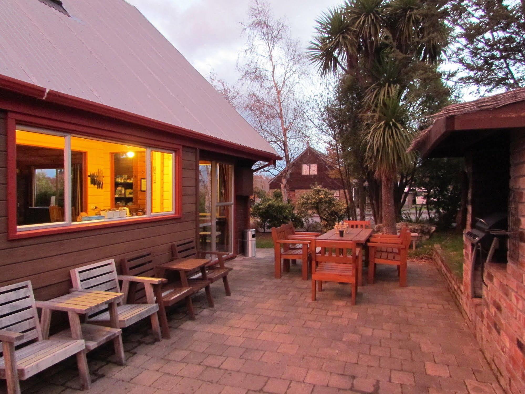 Hanmer Backpackers Hanmer Springs Bagian luar foto